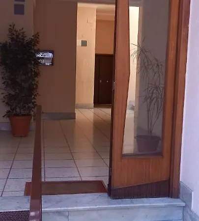 Handy&rivieni2 Lägenhet *