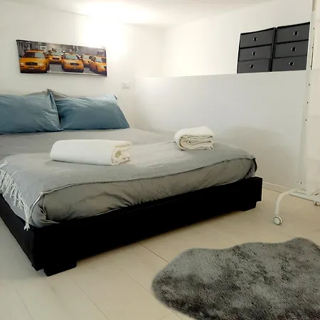 Handy&rivieni2 Lägenhet Rom